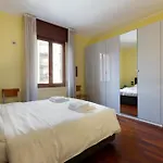 Sondrio M3 - Spacious Apartment With Balcony!