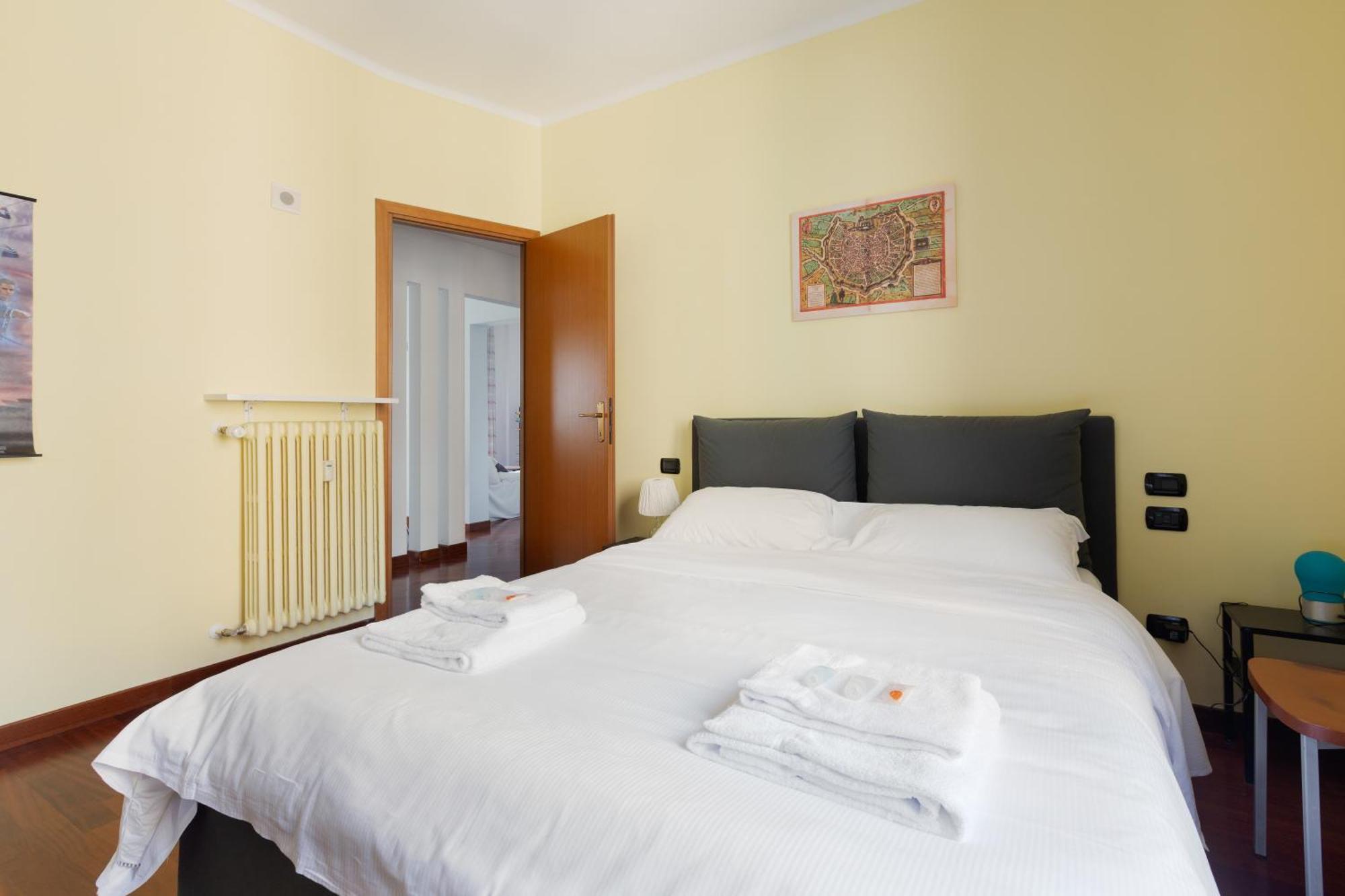 Sondrio M3 - Spacious With Balcony! Appartement *